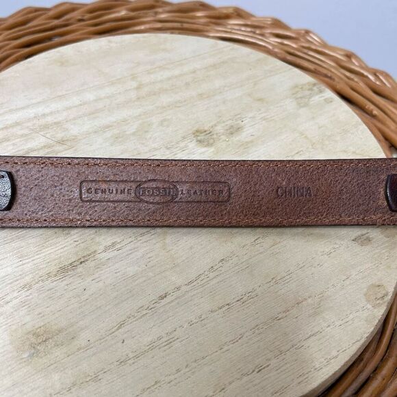 Fossil‎ Brown Leather Hammered Silver Medium M Belt Western Cowboy - Picture 2 of 6
